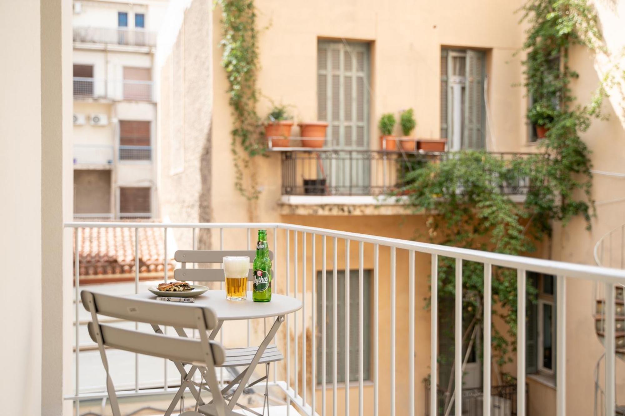 Mooeve Exarchia Apartamento Atenas Exterior foto