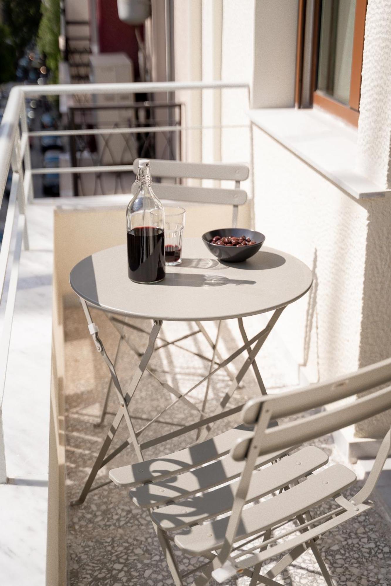 Mooeve Exarchia Apartamento Atenas Exterior foto