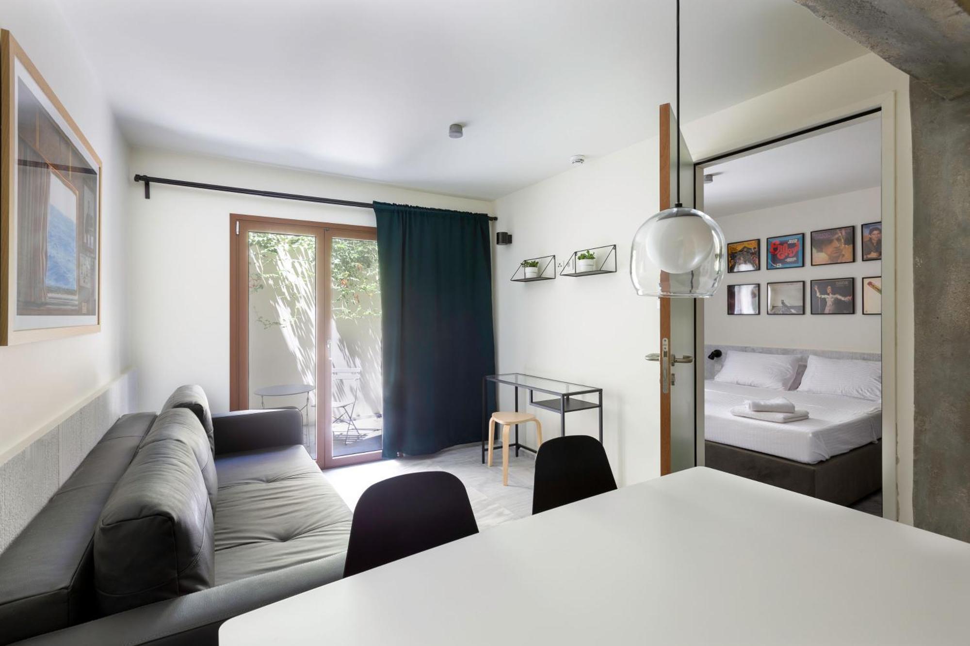 Mooeve Exarchia Apartamento Atenas Exterior foto